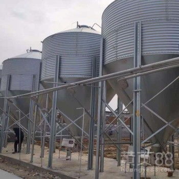 養豬設備概述 料塔料線、不銹鋼料靴與母豬產床的關鍵作用