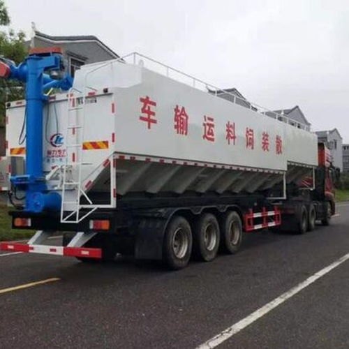 散裝飼料車的選擇 15噸半掛散裝飼料車的優勢解析